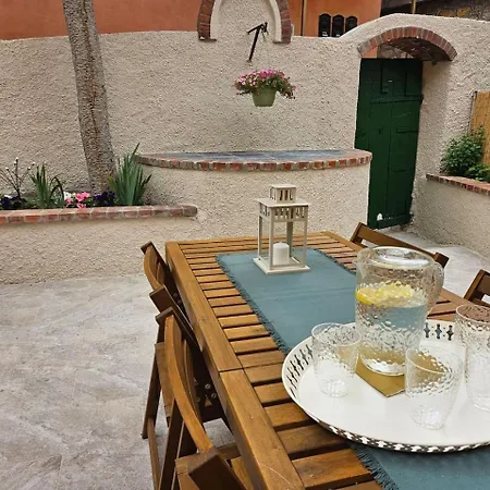 Il Giardino Di Iris Apartman