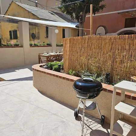 Apartment Il Giardino Di Iris Genua