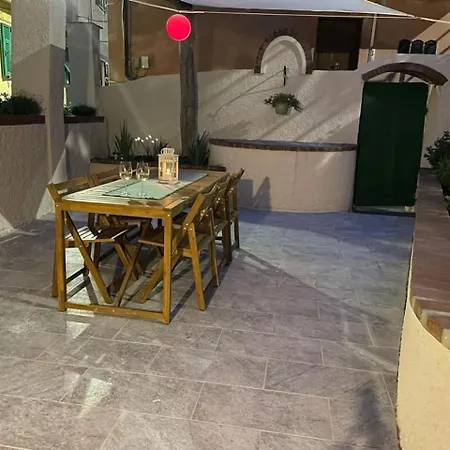 Il Giardino Di Iris Apartment *