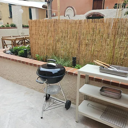 Apartment Il Giardino Di Iris Genua